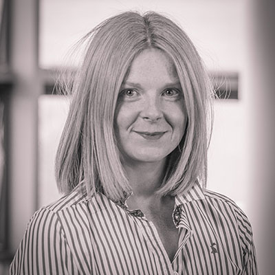 Dr Rebecca Feasey headshot
